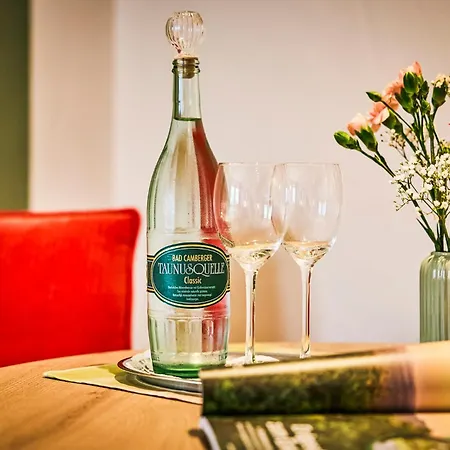 Lenneper-fuehrt Hotel