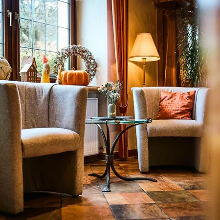 Lenneper-fuehrt Hotel