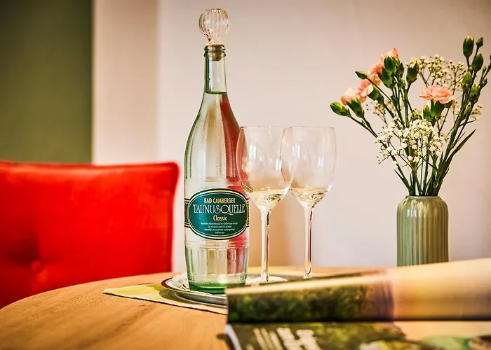 Lenneper-fuehrt Hotel